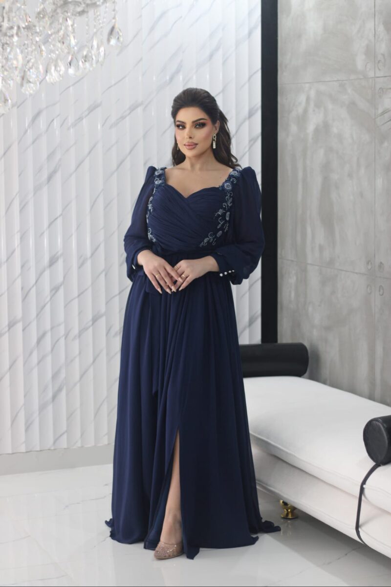 Classic Dress (فستان كلاسيكي)