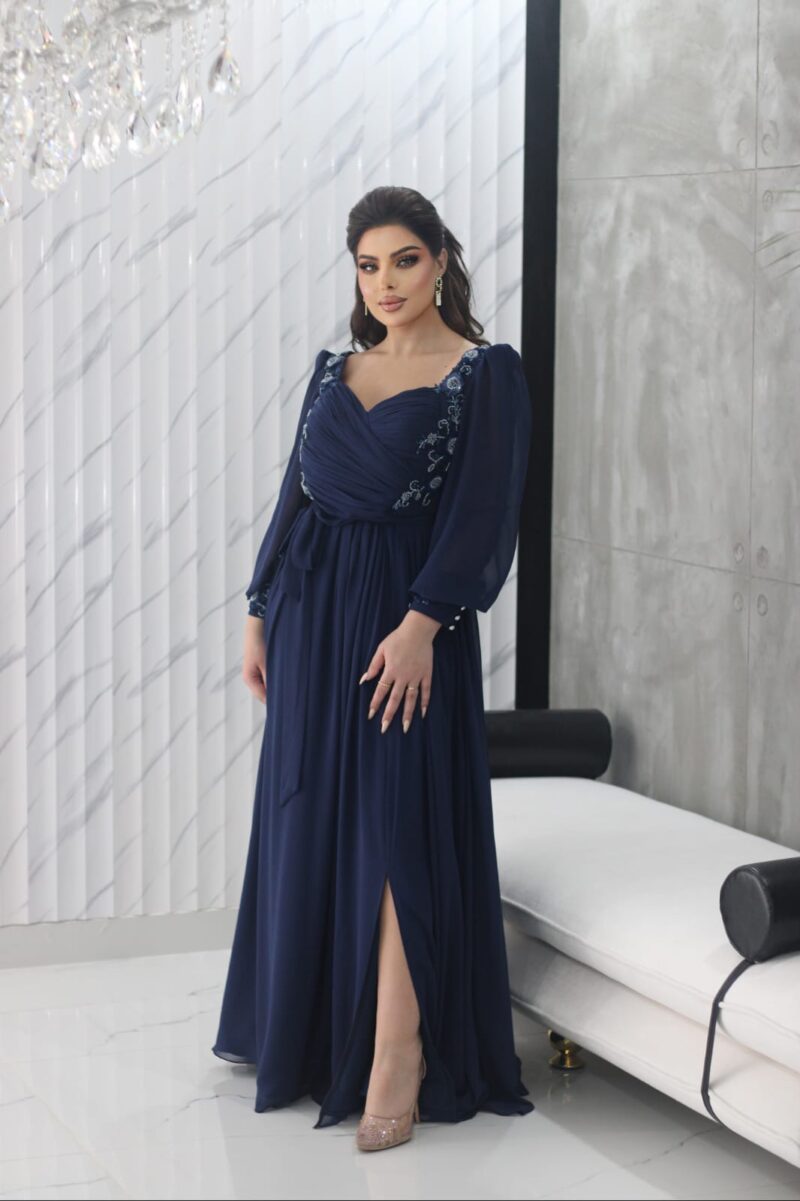 Classic Dress (فستان كلاسيكي)